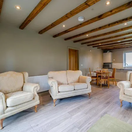 Lodge 2 Bed In Lancaster Oc-82857